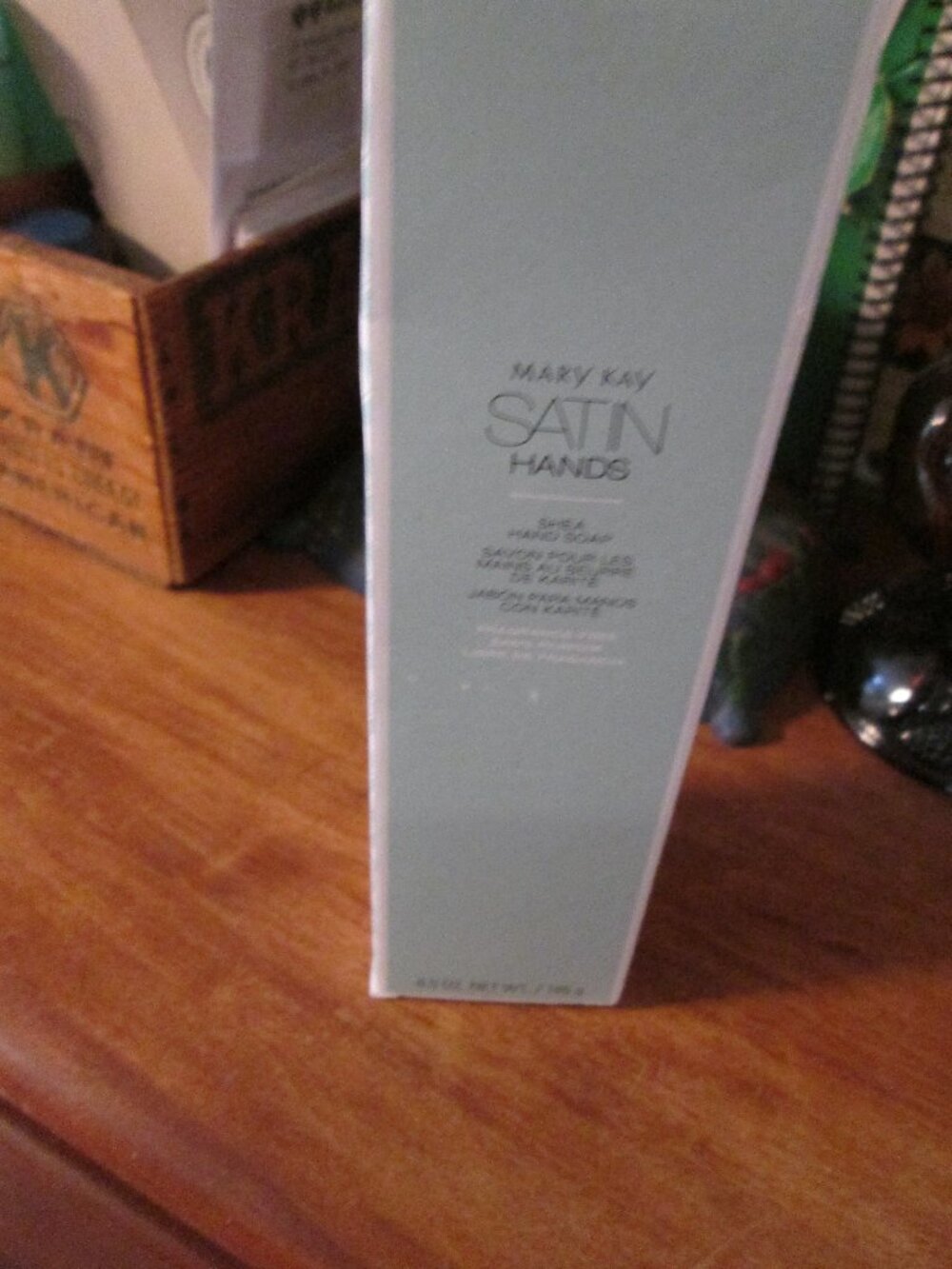Mary Kay new in box Satin Hands unscented hand soap shea butter pump